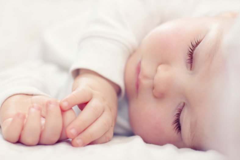 Screening neonatale, la proposta inglese: “Una revisione sistematica a livello internazionale”